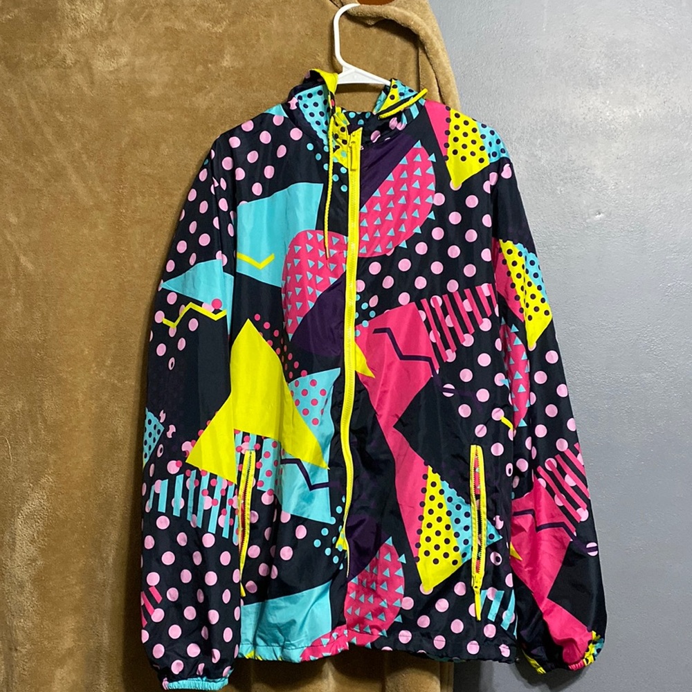 Funky pattern light weight wing breaker